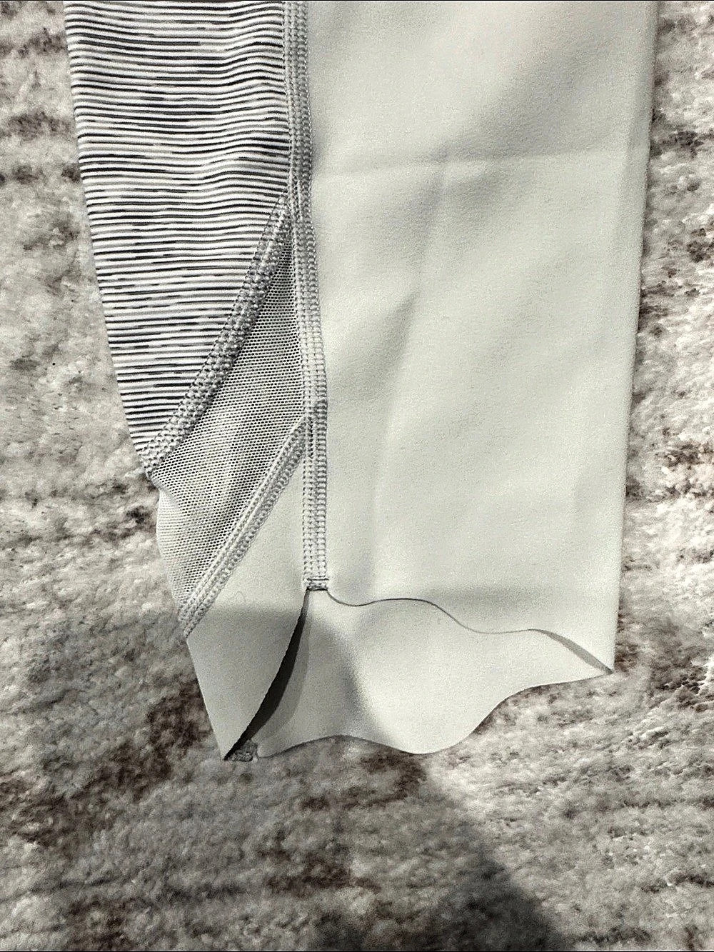 lululemon Wunder Under Crop High-Rise *Roll Down Scallop Leggings in Gray & - Picture 6 of 6